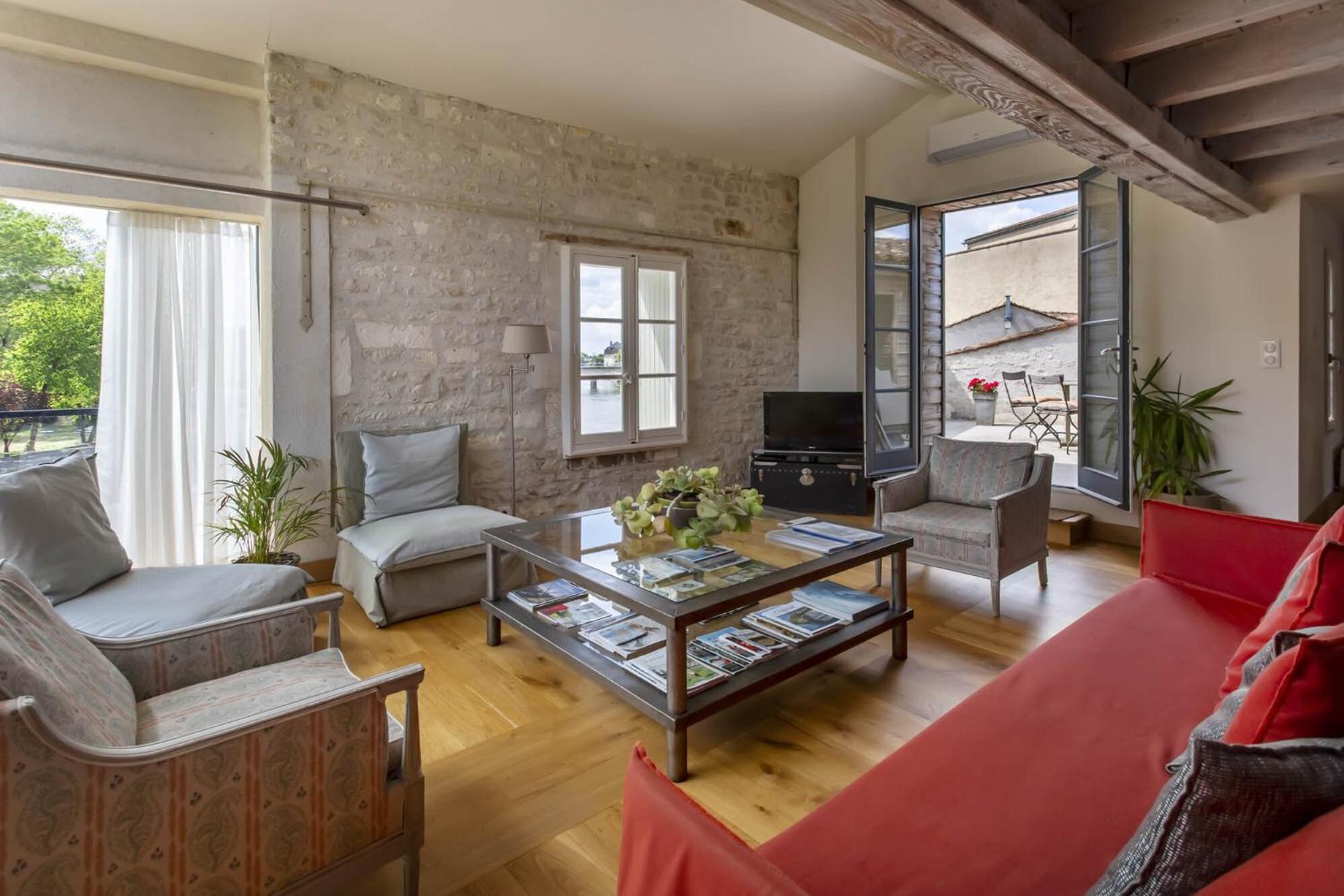Quai 3 Loft Moderne Et Lumineux Les Pieds Dans L'Eau Apartment Жарнак Екстериор снимка